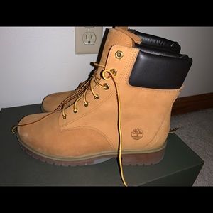 Women’s Timberland Jayne size 9.5 just like new